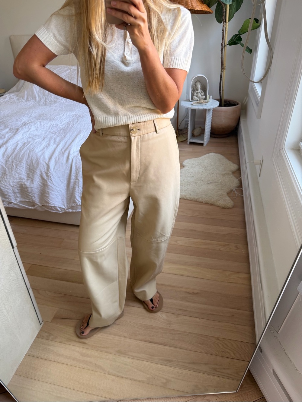 Massimo Dutti Beige Leather Pants Size Small